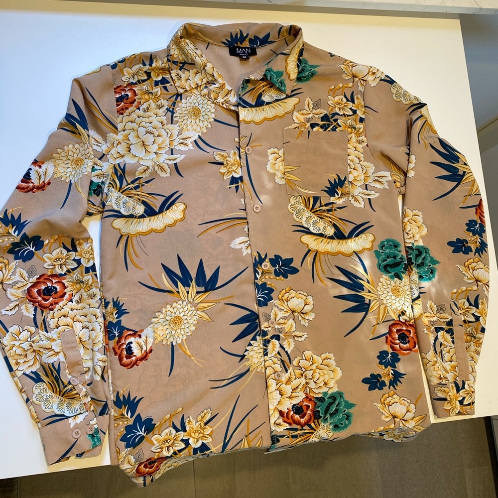 boohooMAN revere collar shirt in regular fit
